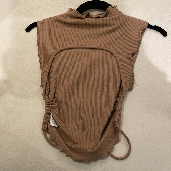 Brown Ribbed Open Back Tank - Picture 2 of 5